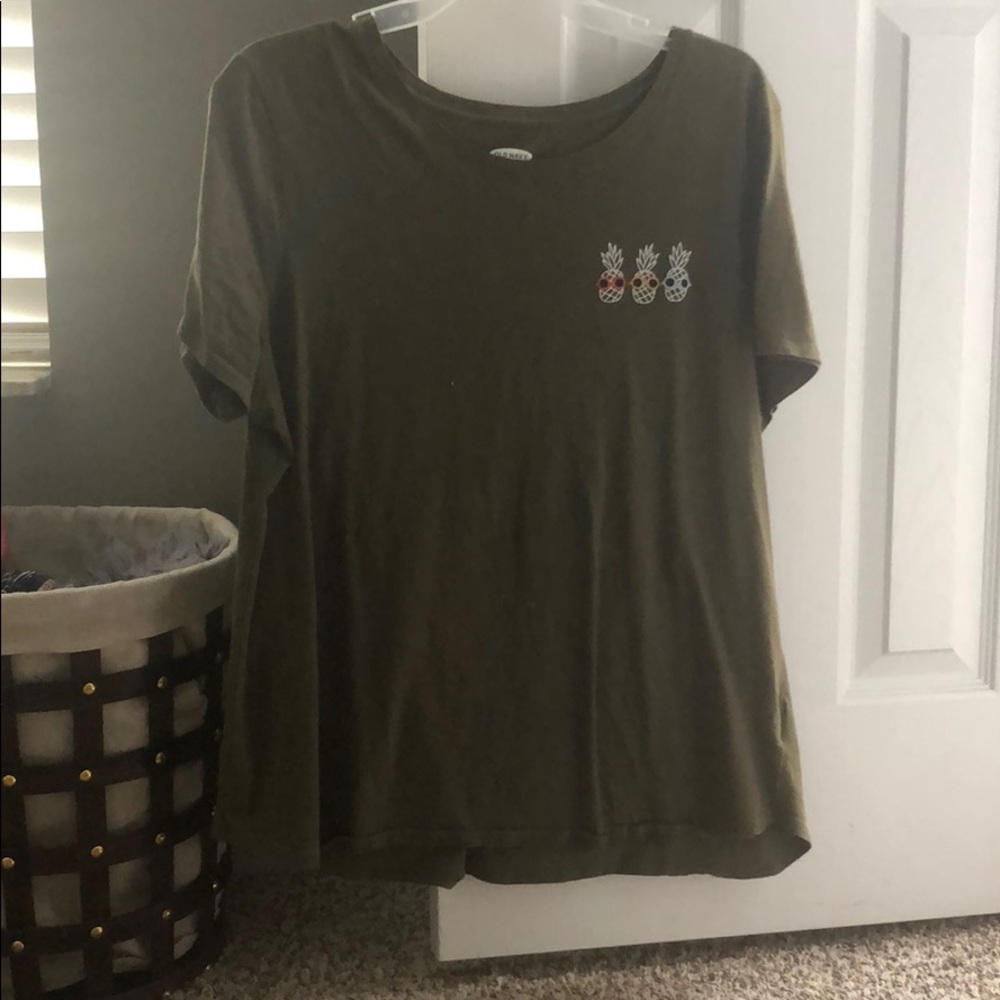 Summertime pineapple shirt.